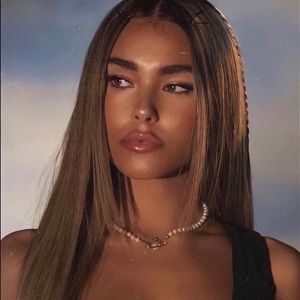 Meet your Posher, Alenna